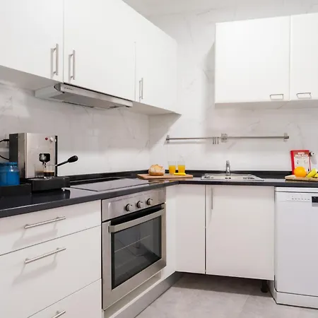 Renovated 3br Near Hotspots With Great Value *